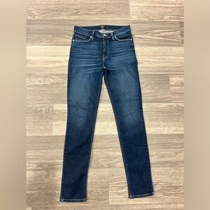 Hudson Skinny Jeans Size 27